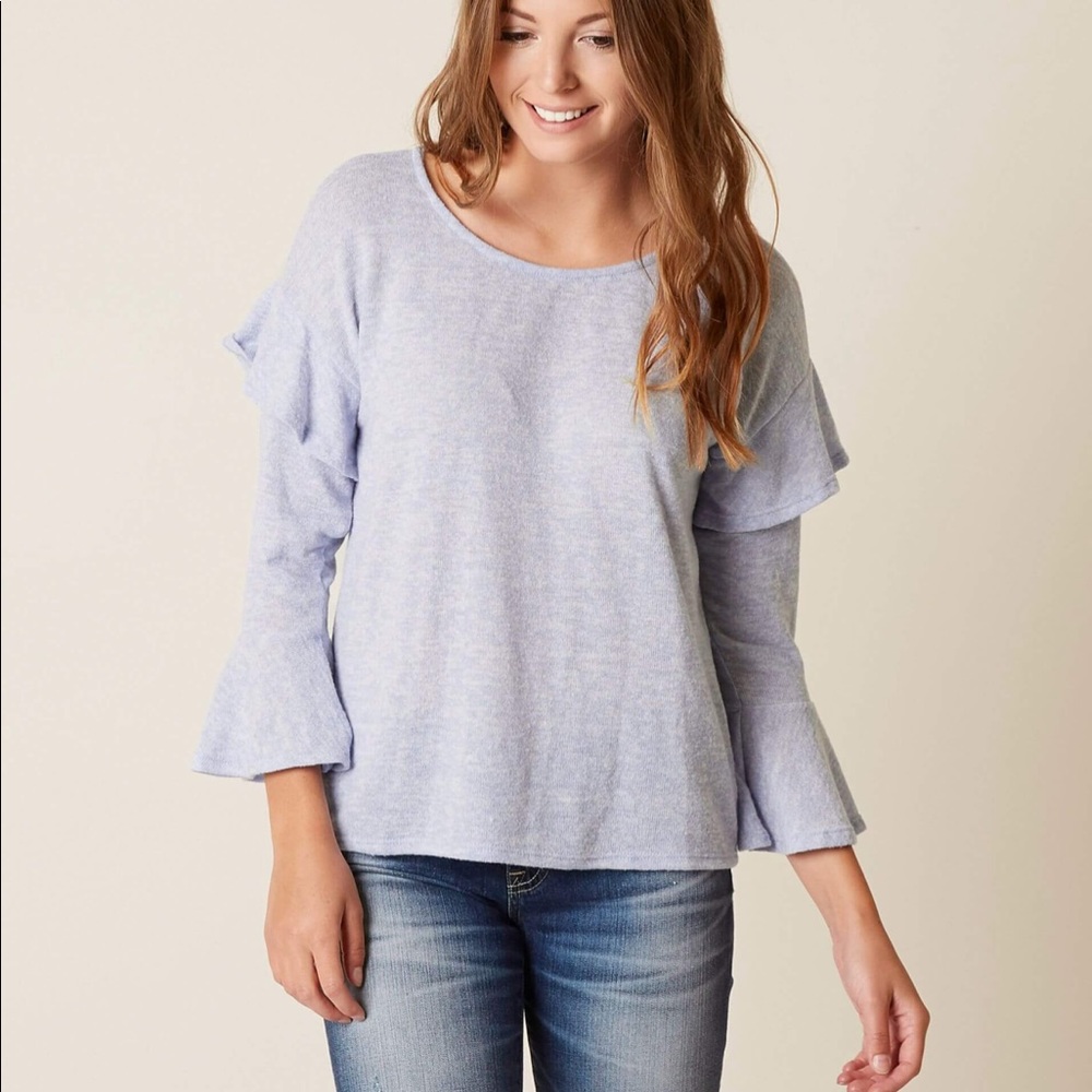 Buckle’s Dee elly Ruffle Top - Picture 2 of 7